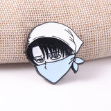 CLEANING LEVI LAPEL PIN - Pomel