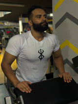 SCHWARZES SWORDSMAN-KOMPRESSIONSSHIRT MIT KURZEN ÄRMELN
